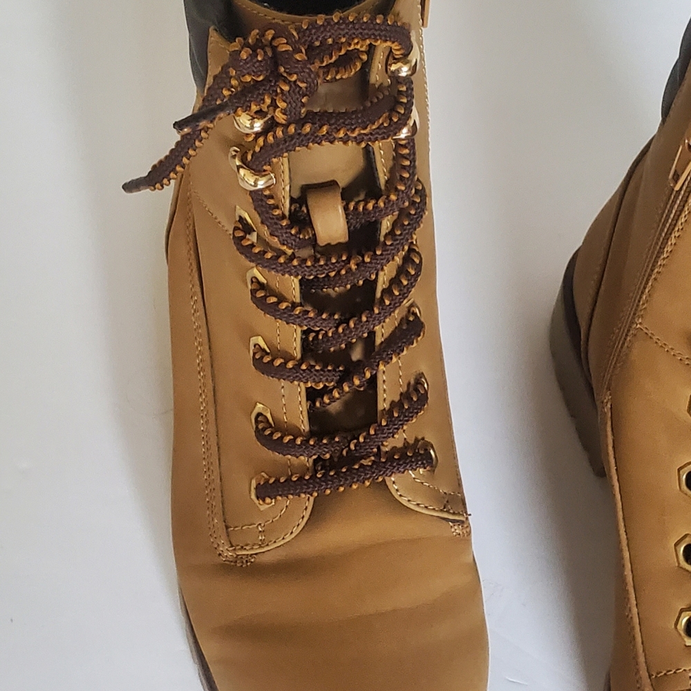 NWT Le Chateau 7 Indie Sleeze High Street Gorpcore Vegan Lace Up Combat Boots - Picture 7 of 12